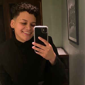 Meet your Posher, Luisa